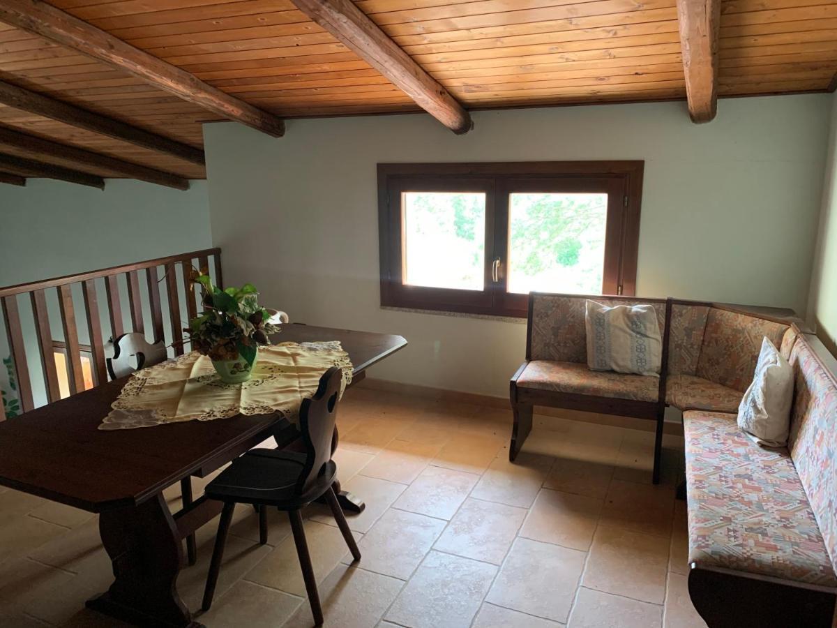 Agriturismo Terra Noas Villaurbana Exteriér fotografie